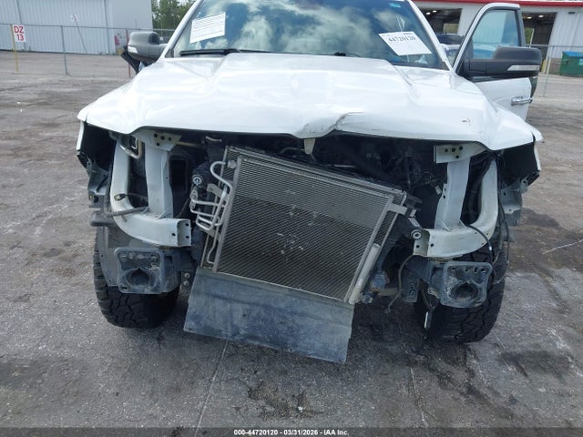 44720120 :رقم المزاد ، 1C6SRFBT6MN566883 vin ، 2021 Ram 1500 Big Horn  4x4 6'4 Box مزاد بيع