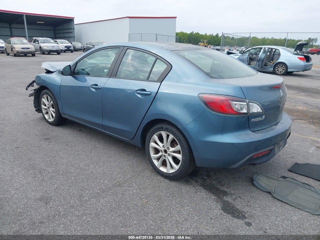 2011 MAZDA MAZDA3 JM1BL1UF0B1496502 Photo 2