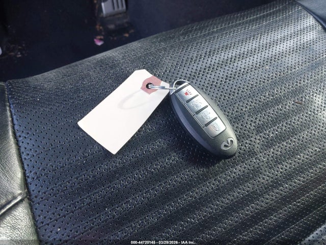 44720145 :رقم المزاد ، JN1BY1AP0FM542643 vin ، 2015 Infiniti Q70 3.7 مزاد بيع