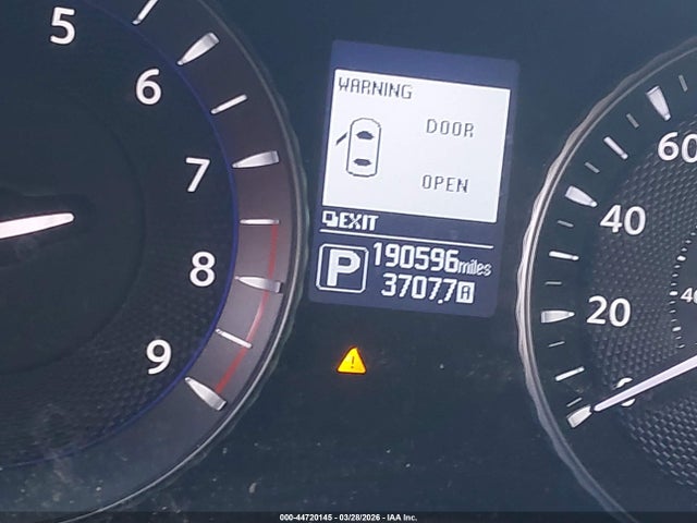 44720145 :رقم المزاد ، JN1BY1AP0FM542643 vin ، 2015 Infiniti Q70 3.7 مزاد بيع