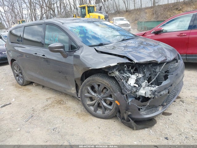 2018 CHRYSLER PACIFICA 2C4RC1FG0JR227382