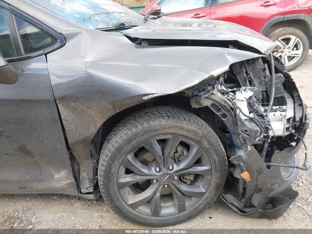 2018 CHRYSLER PACIFICA 2C4RC1FG0JR227382 Photo 5