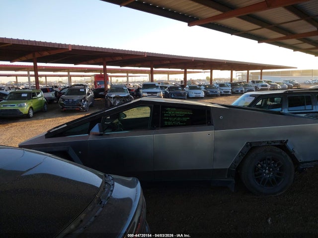 44720154 :رقم المزاد ، 7G2CEHED2SA073216 vin ، 2025 Tesla Cybertruck All-wheel Drive مزاد بيع