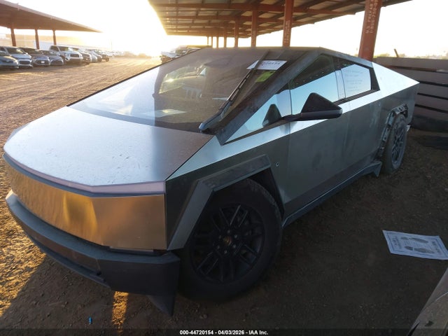 44720154 :رقم المزاد ، 7G2CEHED2SA073216 vin ، 2025 Tesla Cybertruck All-wheel Drive مزاد بيع