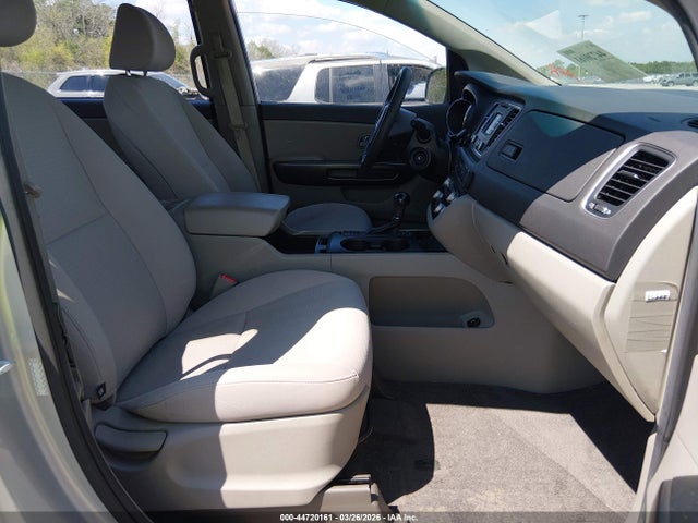 Продаж на аукціоні авто 2016 Kia Sedona L, vin: KNDMA5C17G6156804, номер лоту: 44720161
