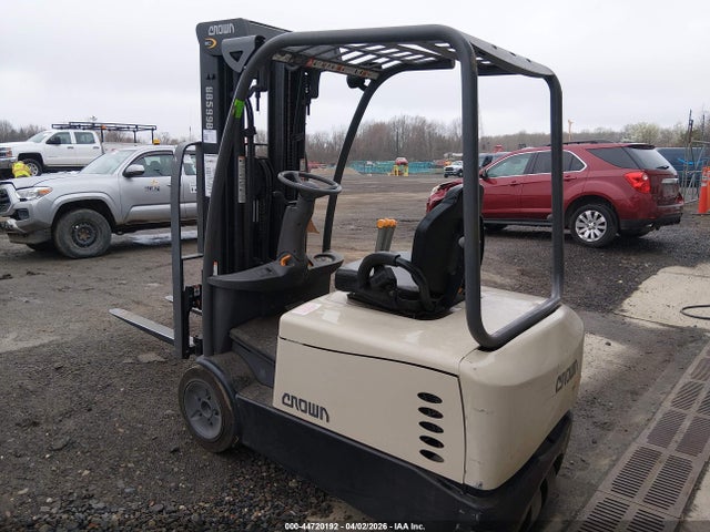 Продажа на аукционе авто 2023 Crown Forklift, vin: 10508713, номер лота: 44720192