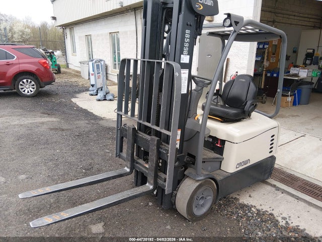 Продажа на аукционе авто 2023 Crown Forklift, vin: 10508713, номер лота: 44720192