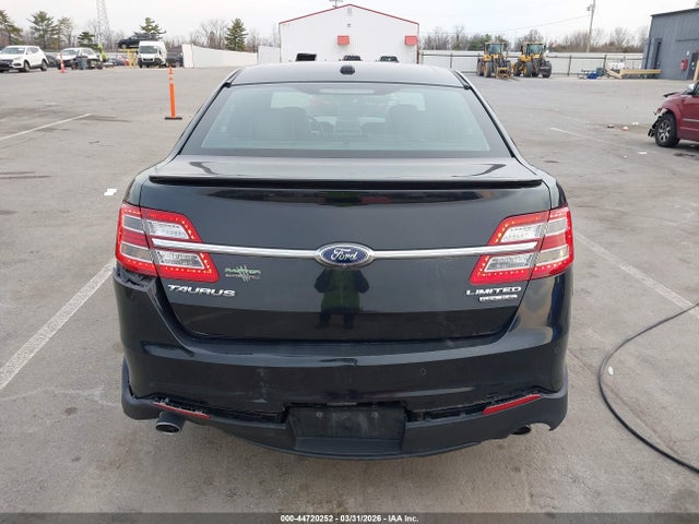 Ford Taurus Limited 2015 1FAHP2F88FG127334 Image 16