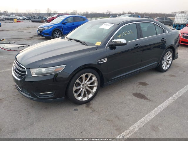 Ford Taurus Limited 2015 1FAHP2F88FG127334 Image 2
