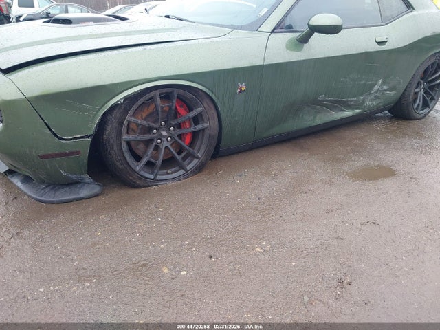 44720258 :رقم المزاد ، 2C3CDZFJ3JH229621 vin ، 2018 Dodge Challenger 392 Hemi Scat Pack Shaker مزاد بيع