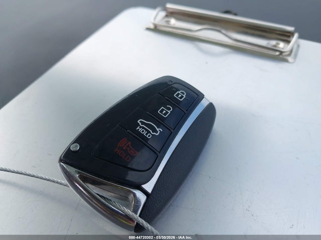 Продаж на аукціоні авто 2016 Hyundai Equus Signature, vin: KMHGH4JH8GU106357, номер лоту: 44720302