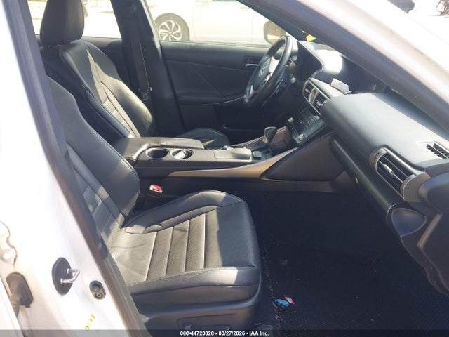 44720328 :رقم المزاد ، JTHBE1D26E5011251 vin ، 2014 Lexus Is 350 مزاد بيع