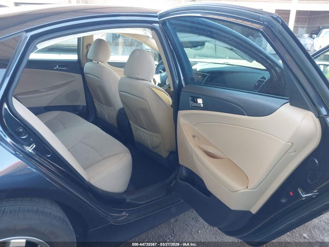 5NPEB4AC3EH946152 Hyundai SONATA GLS