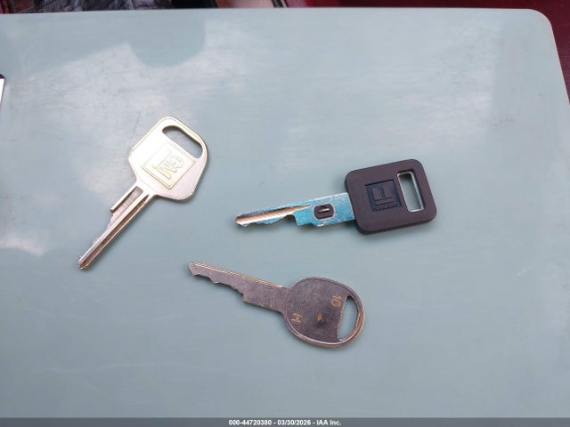 44720380 :رقم المزاد ، 2G4WB55L3R1419302 vin ، 1994 Buick Regal Custom مزاد بيع