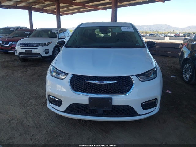 Продажа на аукционе авто 2024 Chrysler Pacifica Touring L, vin: 2C4RC1BG7RR152083, номер лота: 44720387
