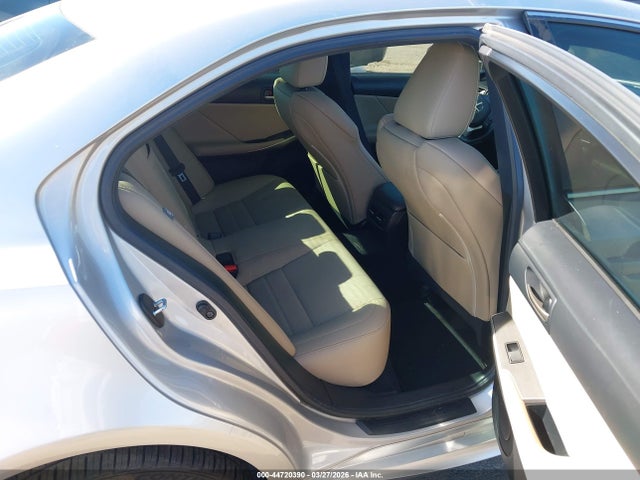 JTHGA1D29L5102724 Lexus IS 300