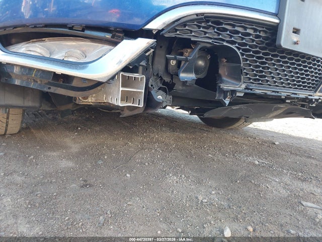 44720397 :رقم المزاد ، 1C3CCCCB7FN742592 vin ، 2015 Chrysler 200 C مزاد بيع