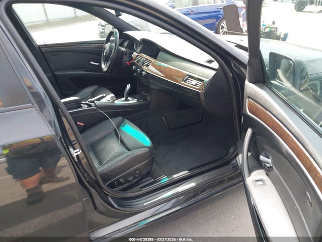 Продажа на аукционе авто 2008 Bmw 528i, vin: WBANU53518CT06226, номер лота: 44720399