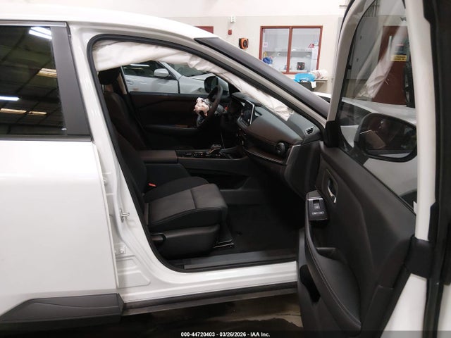 Продажа на аукционе авто 2025 Nissan Rogue Sv Intelligent Awd, vin: JN8BT3BB0SW428123, номер лота: 44720403