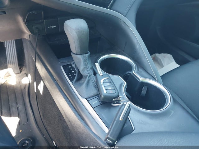 Toyota CAMRY LE 2022 4T1C11AK7NU075810 Image 11