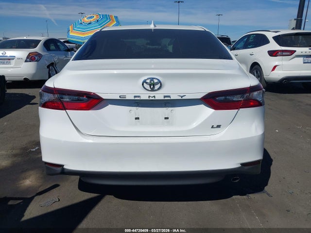 Toyota CAMRY LE 2022 4T1C11AK7NU075810 Image 16