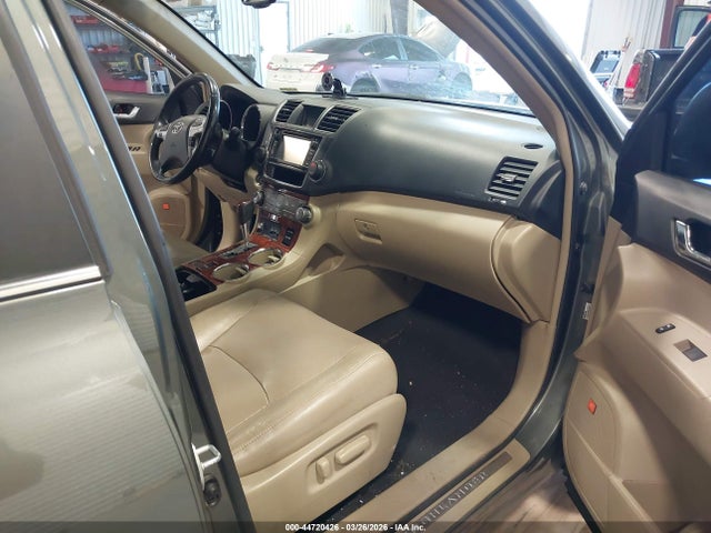 2013 Toyota Highlander Limited V6 მანქანა იყიდება აუქციონზე, vin: 5TDDK3EHXDS215464, აუქციონის ნომერი: 44720426