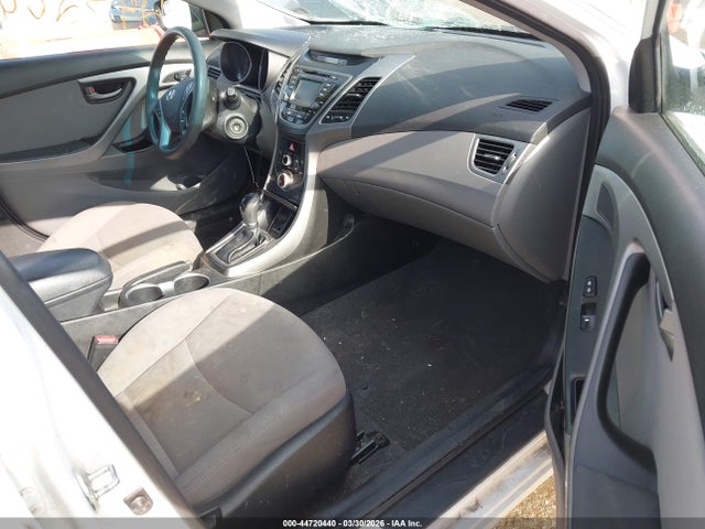 Hyundai ELANTRA SE 2016 5NPDH4AEXGH774331 Image 5