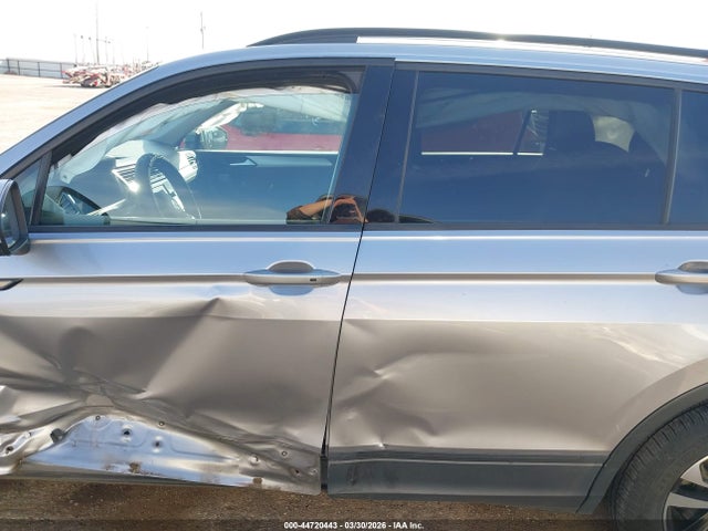 44720443 :رقم المزاد ، 3VV1B7AX3NM028383 vin ، 2022 Volkswagen Tiguan 2.0t S مزاد بيع