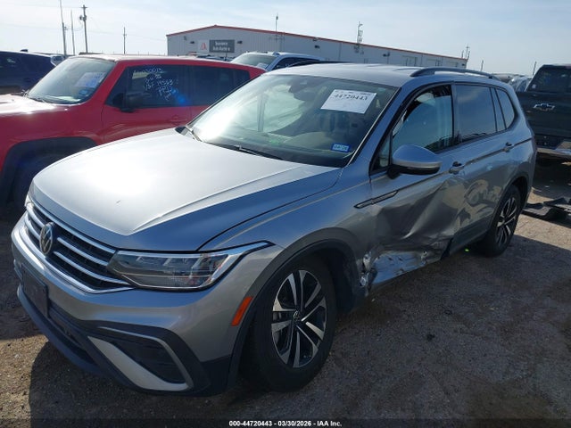 44720443 :رقم المزاد ، 3VV1B7AX3NM028383 vin ، 2022 Volkswagen Tiguan 2.0t S مزاد بيع