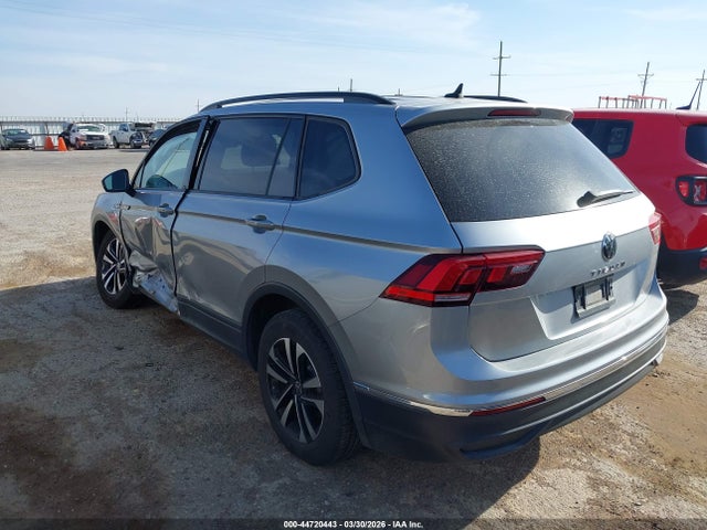 44720443 :رقم المزاد ، 3VV1B7AX3NM028383 vin ، 2022 Volkswagen Tiguan 2.0t S مزاد بيع