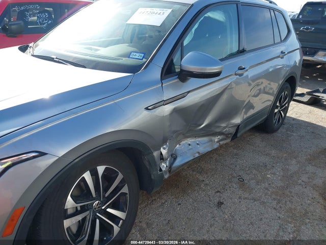 44720443 :رقم المزاد ، 3VV1B7AX3NM028383 vin ، 2022 Volkswagen Tiguan 2.0t S مزاد بيع