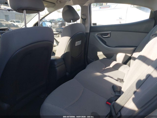Продаж на аукціоні авто 2016 Hyundai Elantra Se, vin: KMHDH4AE3GU542896, номер лоту: 44720456