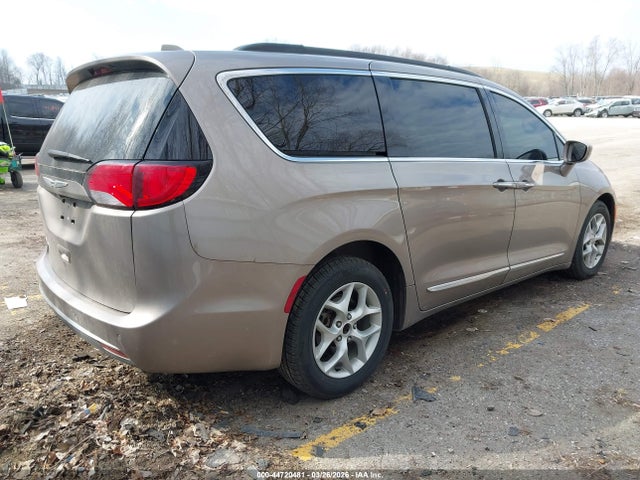 Chrysler Pacifica Touring-l 2017 2C4RC1BG1HR660452 Image 4