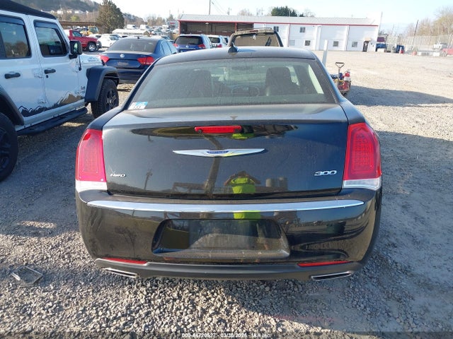 2C3CCAKGXLH128562 Chrysler 300 Limited Awd