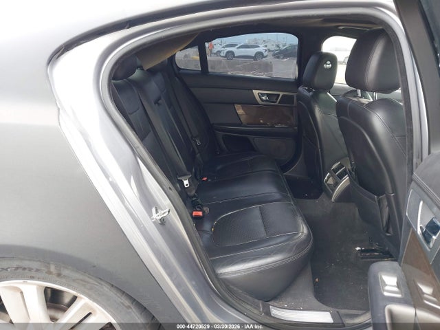 44720529 :رقم المزاد ، SAJWA0JC6AMR75470 vin ، 2010 Jaguar Xf Xfr مزاد بيع