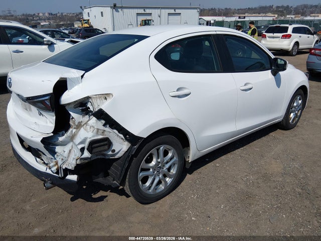 3MYDLBYVXHY181468 Toyota YARIS IA