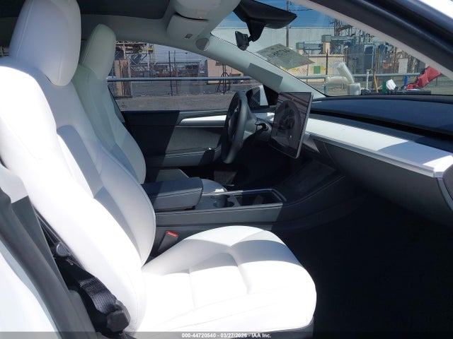 7SAYGDEEXRA223056 Tesla Model Y Long Range Dual Motor All-wheel Drive