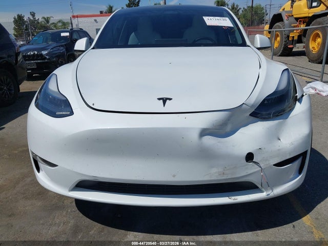 7SAYGDEEXRA223056 Tesla Model Y Long Range Dual Motor All-wheel Drive