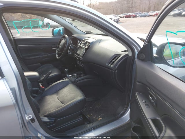 2017 MITSUBISHI OUTLANDER SPORT JA4AP4AW4HZ064036 Photo 4