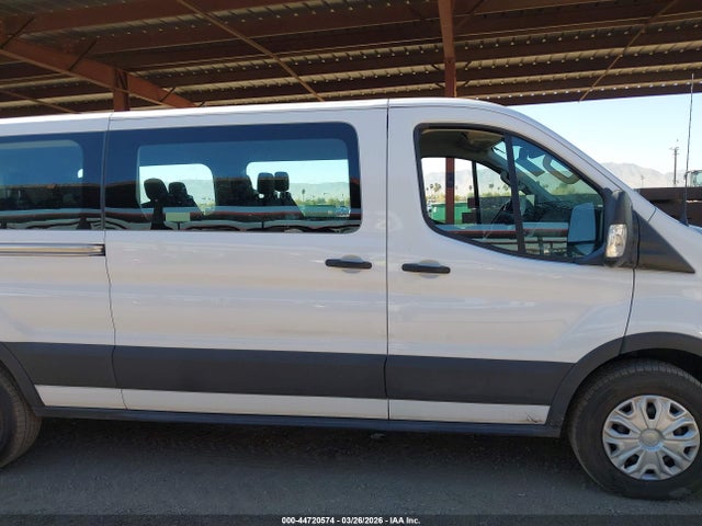 Ford Transit-350 Passenger Van Xlt 2022 1FBAX2Y89NKA44827 Image 13