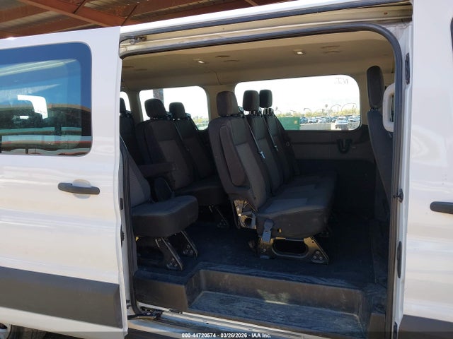Ford Transit-350 Passenger Van Xlt 2022 1FBAX2Y89NKA44827 Image 8