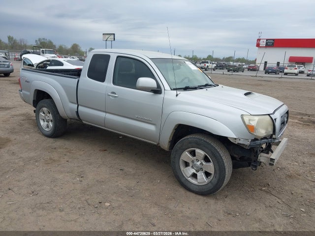 Продажа на аукционе авто 2006 Toyota Tacoma Base V6, vin: 5TEUU42N66Z152248, номер лота: 44720625