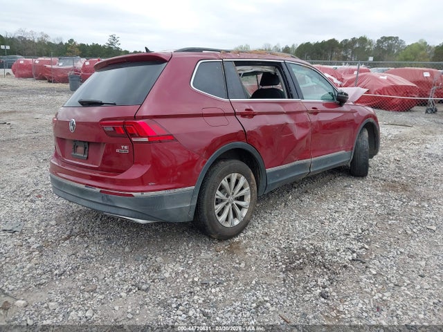 44720631 :رقم المزاد ، 3VV2B7AX7JM162442 vin ، 2018 Volkswagen Tiguan 2.0t Se/2.0t Sel مزاد بيع