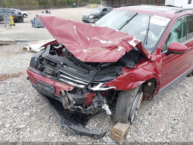 44720631 :رقم المزاد ، 3VV2B7AX7JM162442 vin ، 2018 Volkswagen Tiguan 2.0t Se/2.0t Sel مزاد بيع