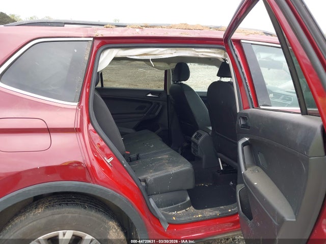44720631 :رقم المزاد ، 3VV2B7AX7JM162442 vin ، 2018 Volkswagen Tiguan 2.0t Se/2.0t Sel مزاد بيع