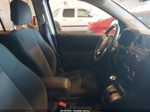 2017 JEEP COMPASS 1C4NJCBA2HD146592 Photo 4