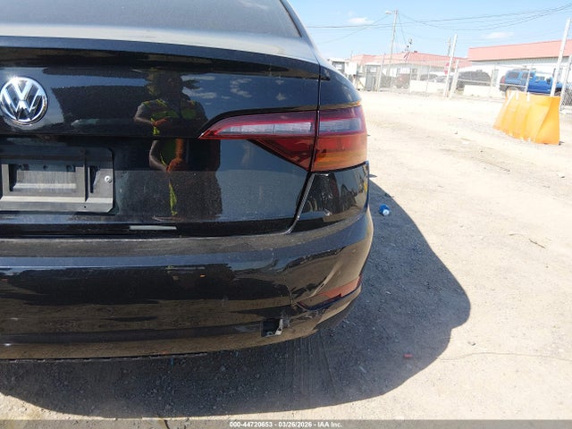 Продаж на аукціоні авто 2019 Volkswagen Jetta 1.4t R-line/1.4t S/1.4t Se, vin: 3VWCB7BU4KM272502, номер лоту: 44720653