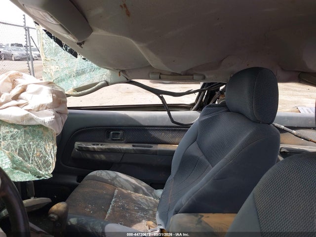 44720672 :رقم المزاد ، 1N6ED27T64C447701 vin ، 2004 Nissan Frontier Xe-v6 مزاد بيع