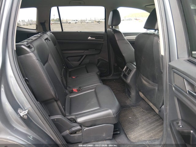 Продажа на аукционе авто 2018 Volkswagen Atlas 3.6l V6 Se, vin: 1V2KR2CA7JC587830, номер лота: 44720691