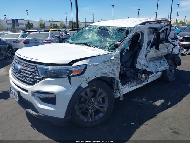 Ford EXPLORER XLT 2022 1FMSK7DH7NGB22005 Image 2